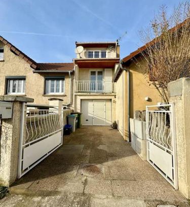 Jouars-Pontchartrain Apartment | La petite Maison chaleureuse