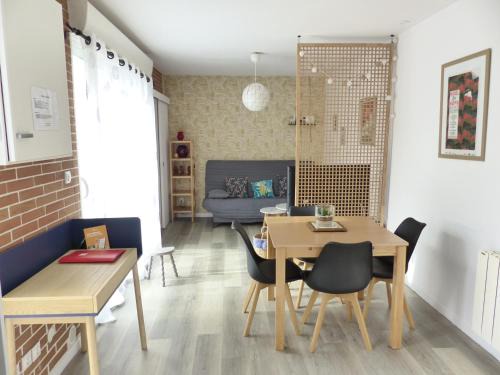Indre House | LA PETITE MAISON TAHET, 2 pers avec terrasse