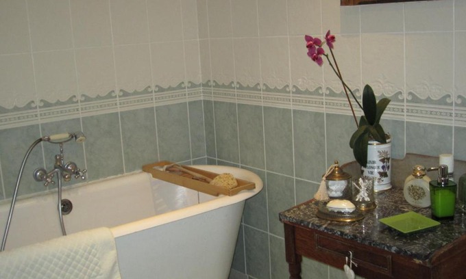 Nouans-les-Fontaines Bed & Breakfast | La Petite Richerie