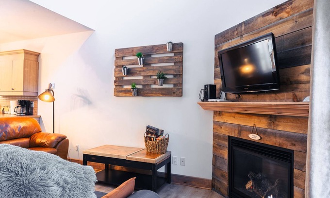 Mont-Tremblant Condo | La petite saisonnière - Condo in Mont-Tremblant