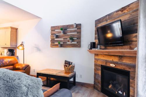 Mont-Tremblant Apartment | La petite saisonnière