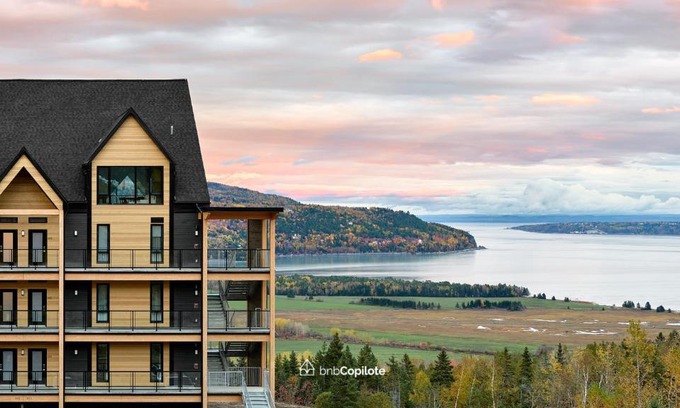 Baie-St-Paul Apartment | La Pignoronde