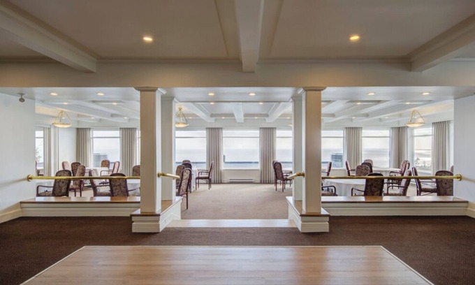 Cap-a-l'Aigle Hotel | La Pinsonnière