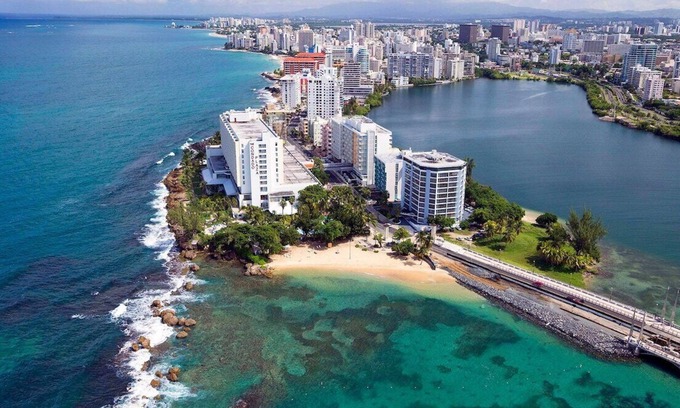 Parque Apartment | La Placita Escape: Dance, Dine, and Unwind