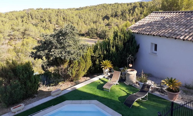 Saint-Clement-de-Riviere Apartment | La plaine