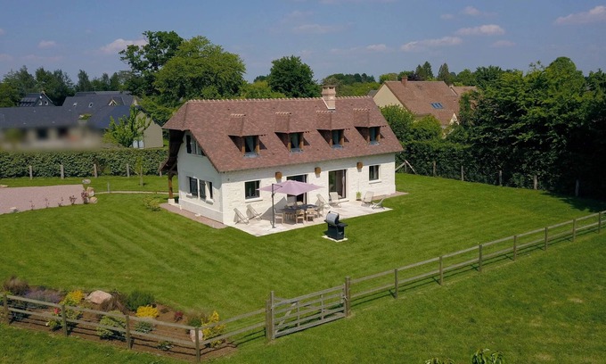 Genneville House | La poiraie Genneville