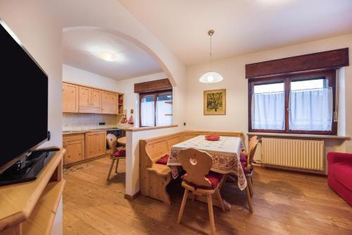 Castello-Molina di Fiemme Apartment | La pratolina piano terra