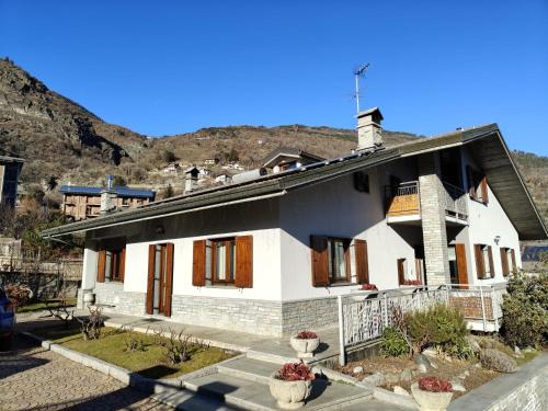 Montan-Angelin-Arensod Apartment | La Primula