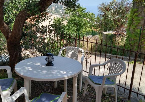 Ospedaletti Apartment | La QUIETE