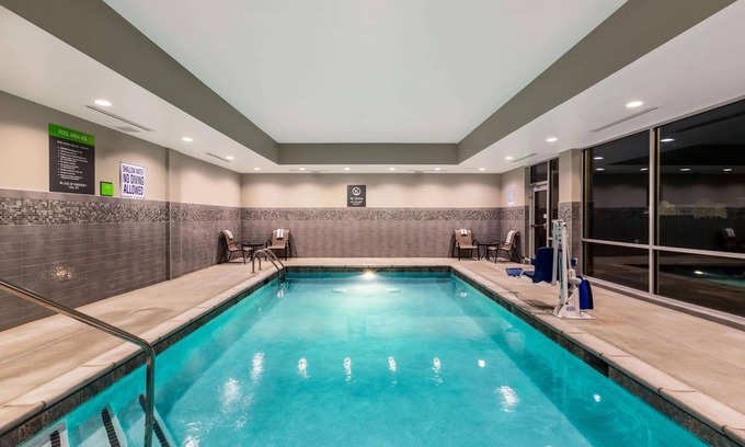 Altoona Hotel | La Quinta by Wyndham Altoona Des Moines