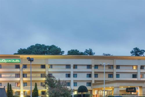 Roswell Hotel | La Quinta by Wyndham Atlanta Roswell