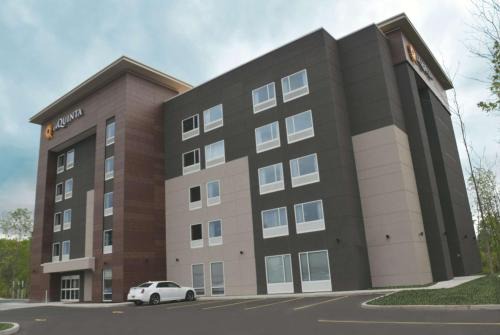 Amherst Hotel | La Quinta by Wyndham Buffalo Amherst
