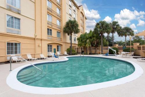 Southpoint Hotel | La Quinta by Wyndham Jacksonville Butler Blvd