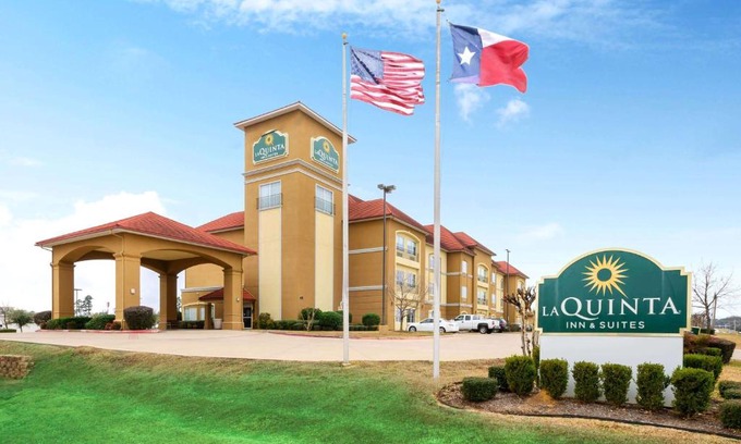 Longview Hotel | La Quinta by Wyndham Longview North