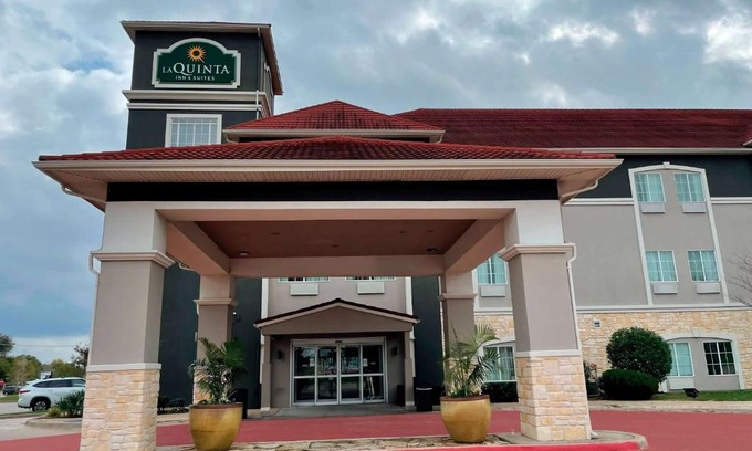 Waxahachie Hotel | La Quinta by Wyndham Waxahachie