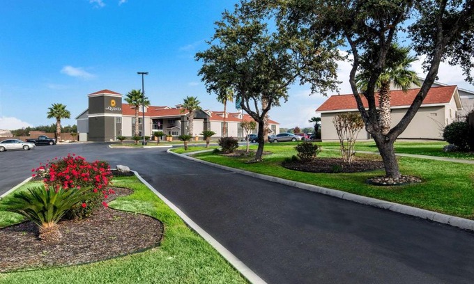 Southside Hotel | La Quinta Inn by Wyndham San Antonio Brooks City Base