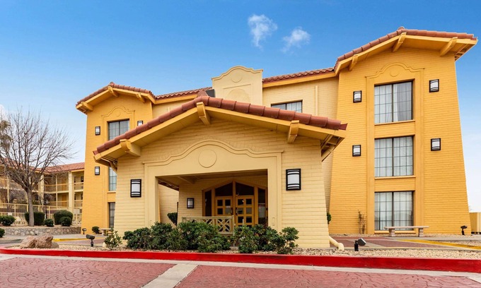 El Paso Hotel | La Quinta Inn by Wyndham El Paso West
