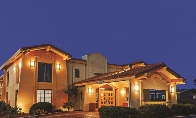 Midland Hotel | La Quinta Inn by Wyndham Midland