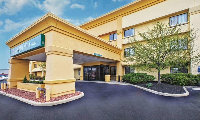 Perrysburg Hotel | La Quinta Inn by Wyndham Toledo Perrysburg