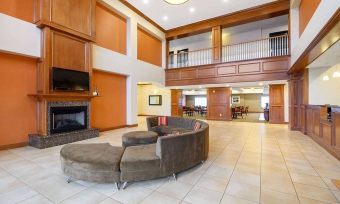 Longview Hotel | La Quinta Inn & Suites by Wyndham Longview North
