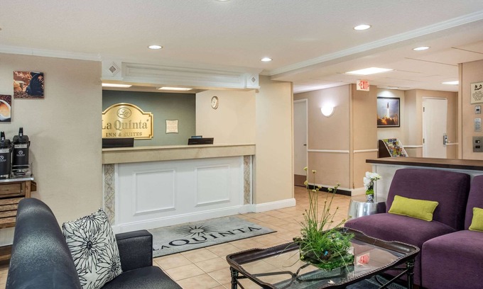 Tropic Hotel | La Quinta Inn & Suites by Wyndham Melbourne Viera
