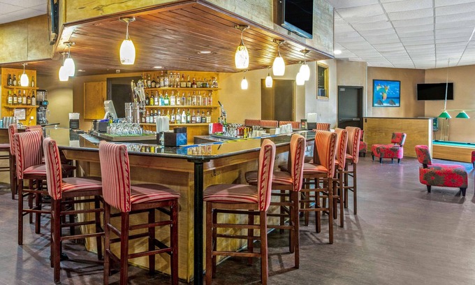 Salisbury Hotel | La Quinta Inn & Suites by Wyndham Salisbury