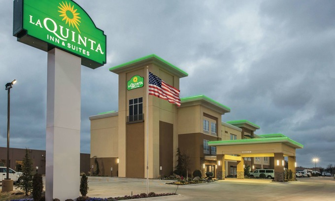 Enid Hotel | La Quinta Inn & Suites by Wyndham Enid