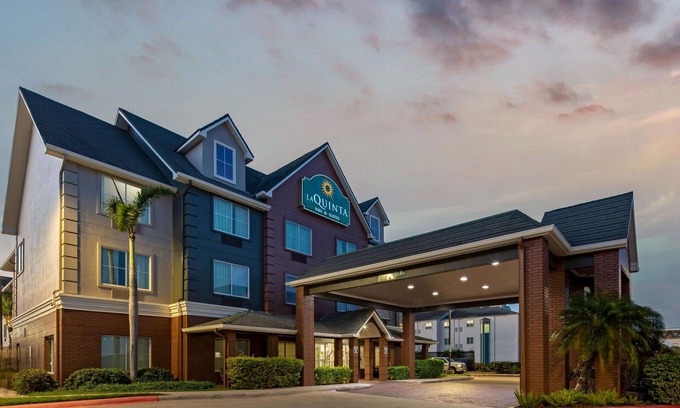 Pharr Hotel | La Quinta Inn & Suites by Wyndham Pharr North McAllen
