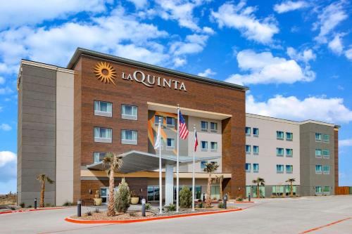 Fort Stockton Hotel | La Quinta Inn & Suites by Wyndham Fort Stockton Northeast