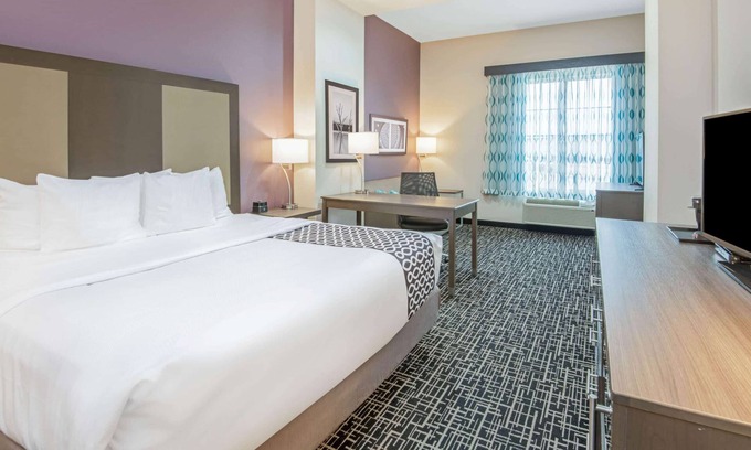 Weatherford Hotel | La Quinta Inn & Suites by Wyndham Weatherford OK