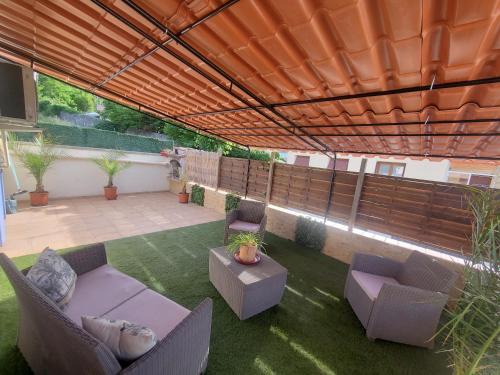 Saint-Ambroix Apartment | La Renaissance 50m2 - Indépendant & terrasse