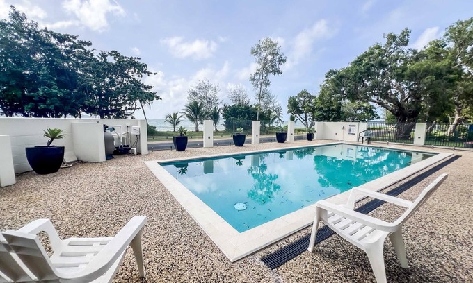 South Mission Apartment | La Riviera One Coastal Life Style Two Bedroom