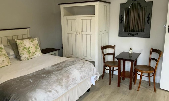 Humewood House | La Roche Stay