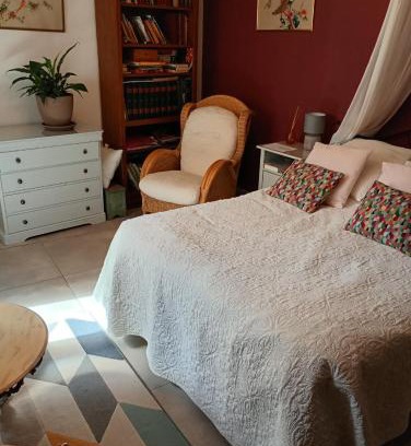 Volonne Bed & Breakfast | La ruelle