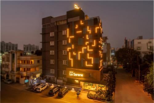 Madhapur Hotel | La Serene