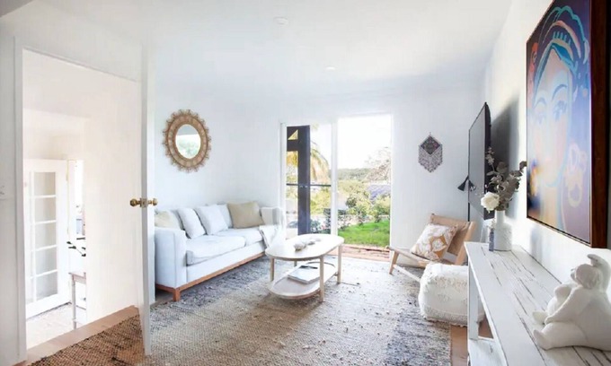 Lennox Head Apartment | La Sirena One Bedroom Coastal Living Apartment