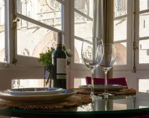 Burgos Apartment | La Suite de la Catedral by Unique Rooms