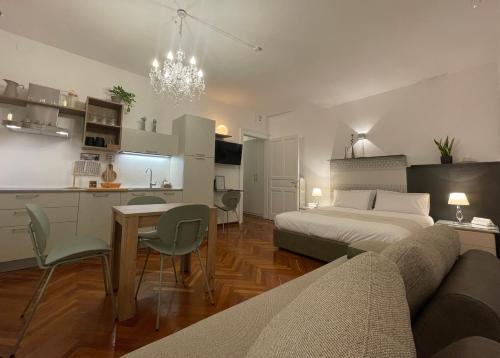 Gorizia Apartment | La Suite dei Cristalli - Gorizia Central Apartment
