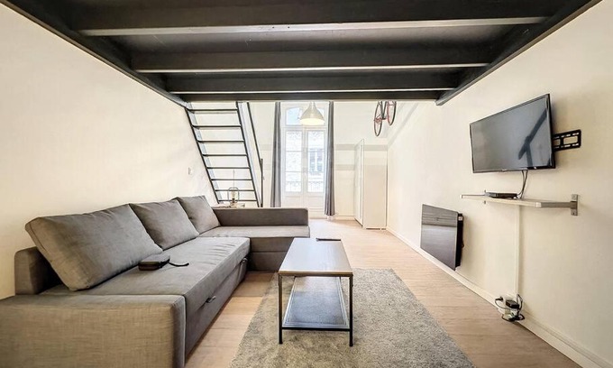 Saint-Helier Apartment | La Suite Duhamel - Au pied de la Gare - Au Calme