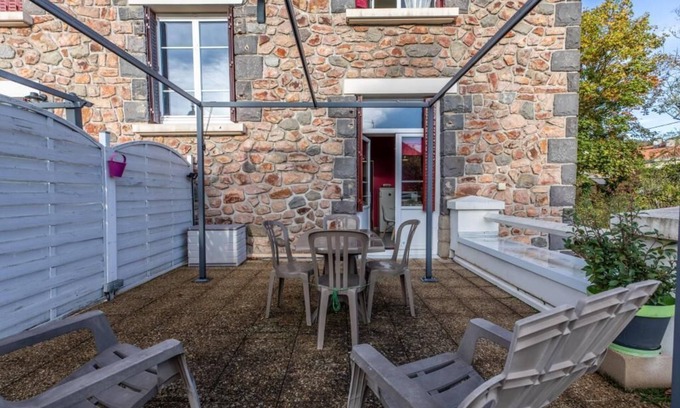 Chatel-Guyon Apartment | La Terrasse Châtel-guyon Tout Confort Avec Garage