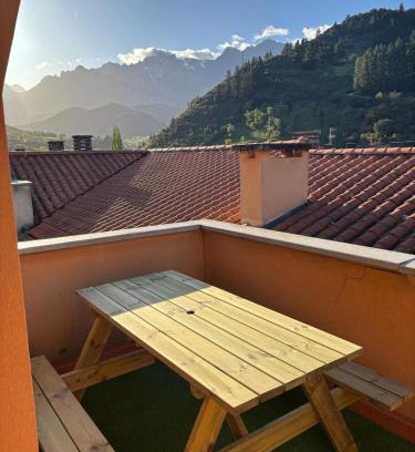 Potes Apartment | La terraza de Los Picos de Europa