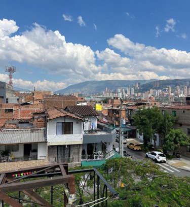 Guayabal House | La terraza del parche