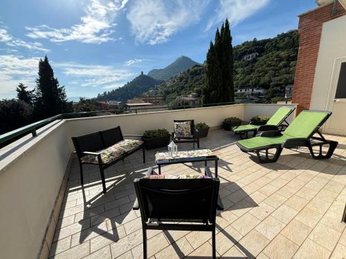 Cassino House | La terrazza di Sferra