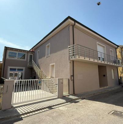 Ponsacco House | La terrazza guest house