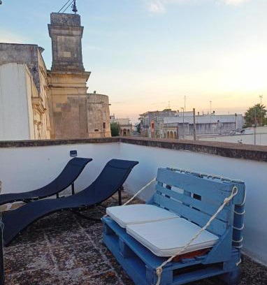Palmariggi Apartment | La terrazza sul castello