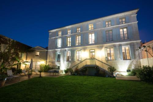 Pont l'Abbe d'Arnoult Bed & Breakfast | La Tillaie SPA et Sauna