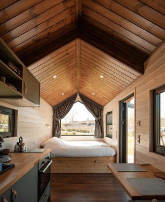 Cluny House | La Tiny Cluny