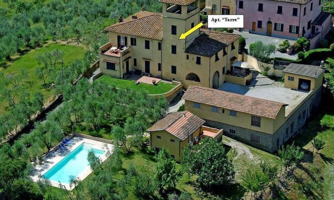 Lastra a Signa Apartment | LA TORRE - Apartment in Villa from the early 1900s