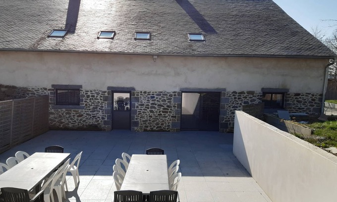 Tinteniac House | La Touche group cottage - on the banks of the Ille et Rance Canal