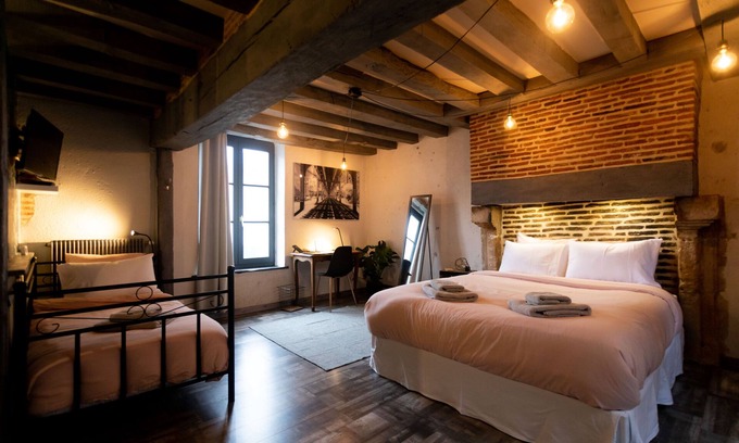 Romorantin-Lanthenay Bed & Breakfast | La Tour aux Grains